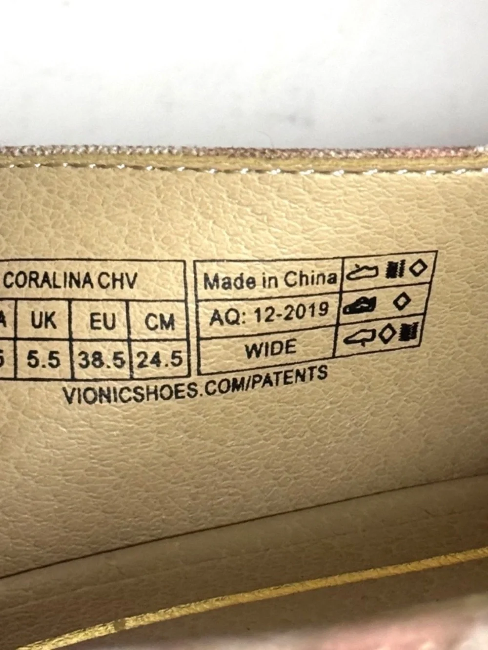 Vionic Coralina Chevron Pink Womens 7.5W Wide Espadrilles Wedge Comfort Heels
